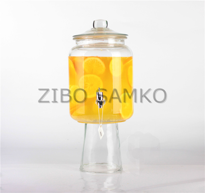 Glass beverage dispenser